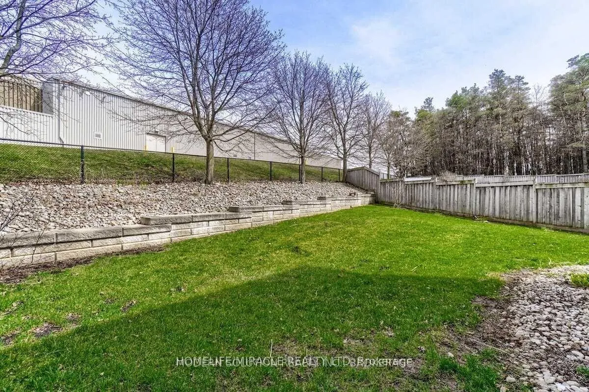 Photo 30 of 408 Orvis Crescent, Shelburne — HOMEH