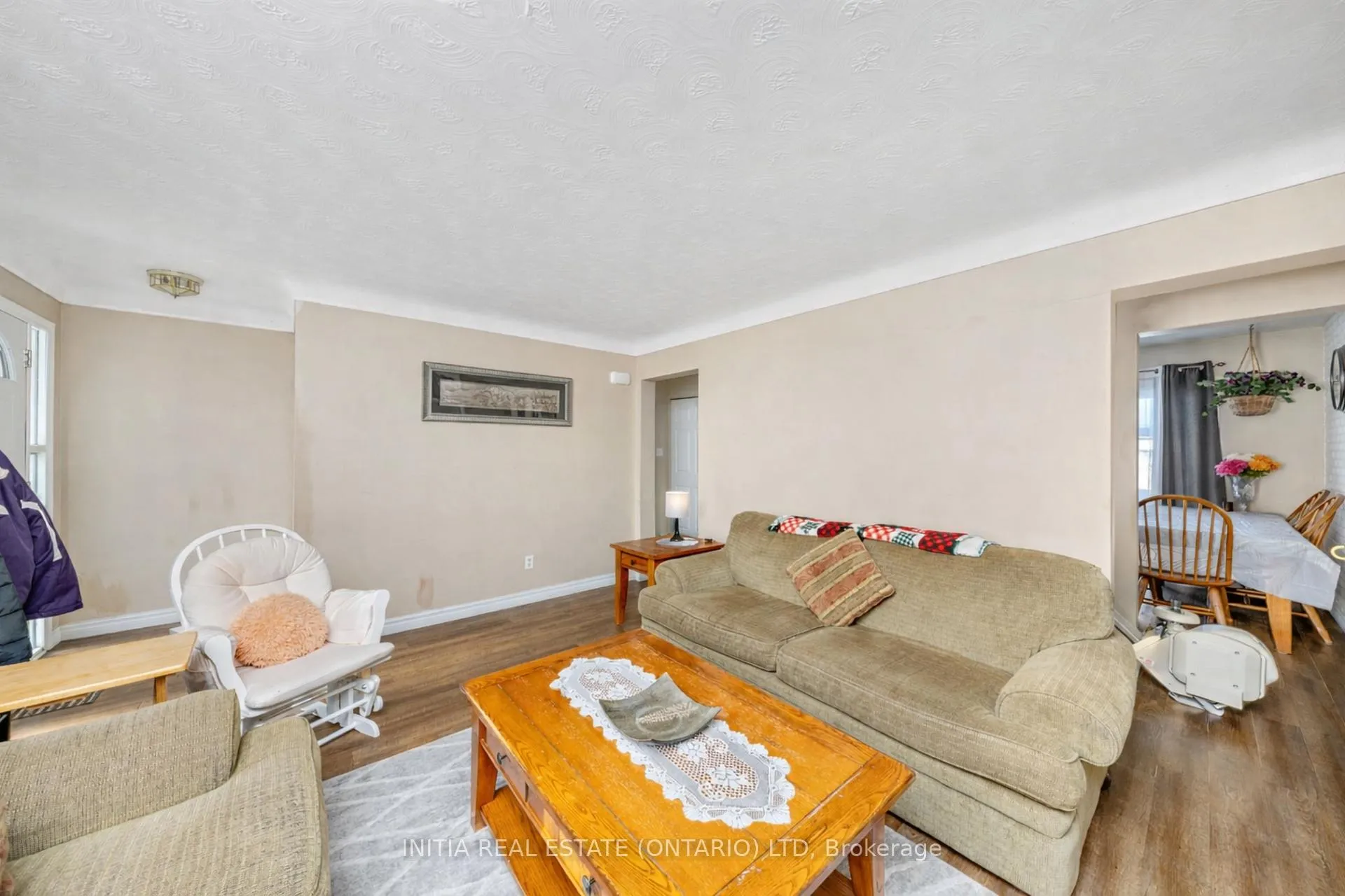 Photo 8 of 862 Assiniboine Crescent, Sarnia — HOMEH