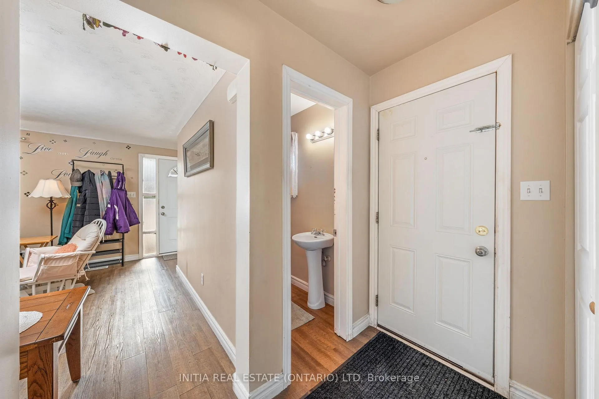 Photo 13 of 862 Assiniboine Crescent, Sarnia — HOMEH