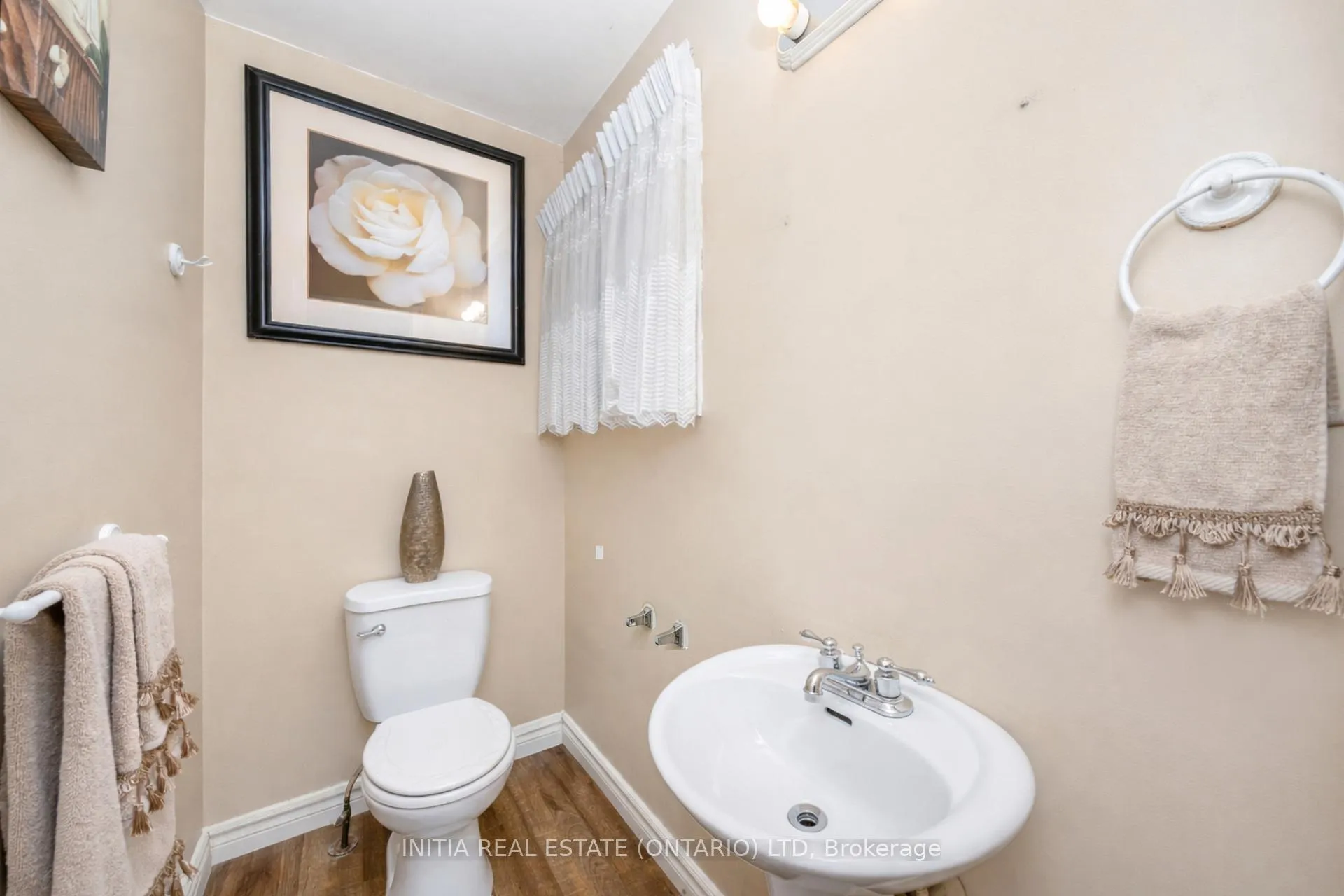 Photo 14 of 862 Assiniboine Crescent, Sarnia — HOMEH