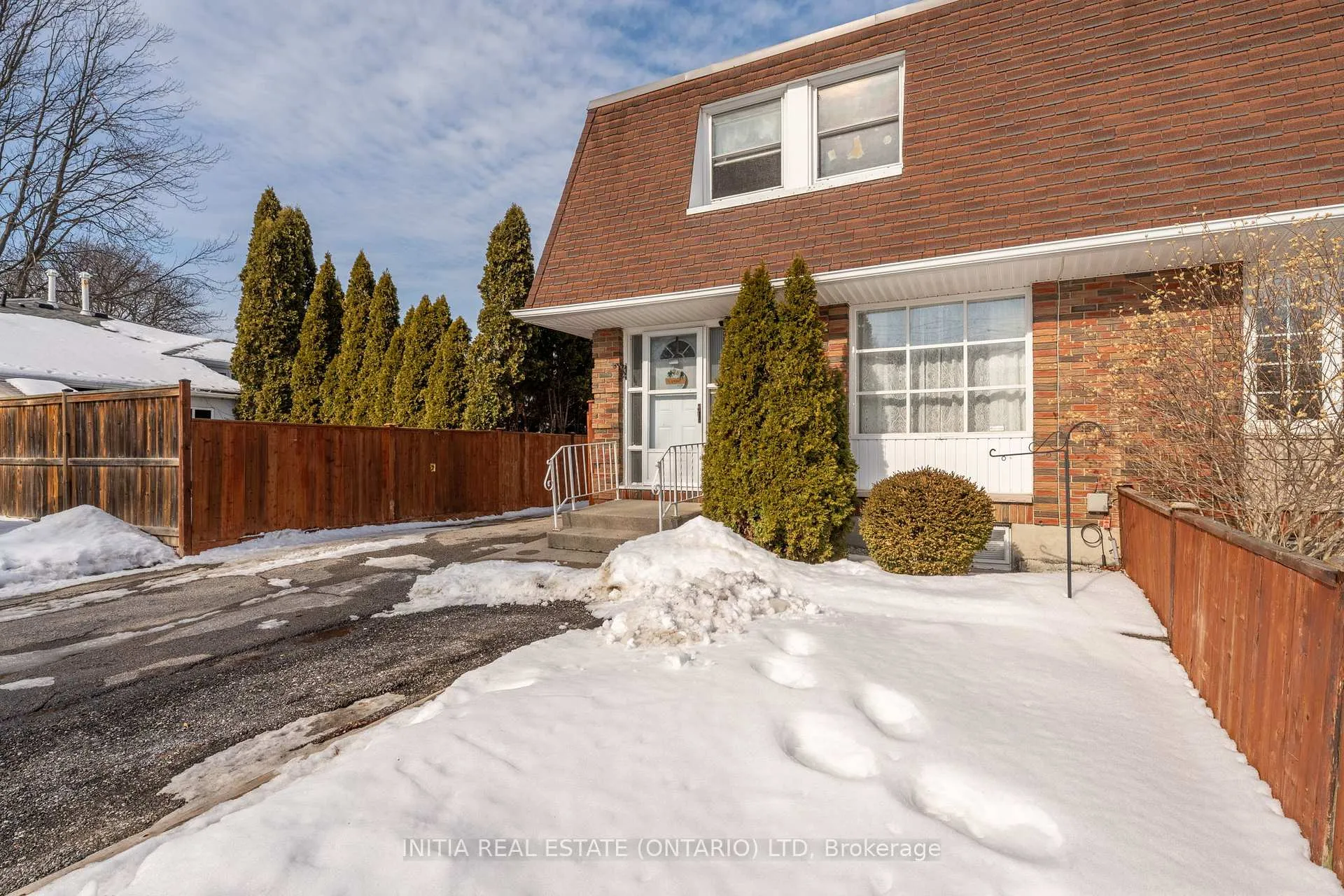 Photo 28 of 862 Assiniboine Crescent, Sarnia — HOMEH