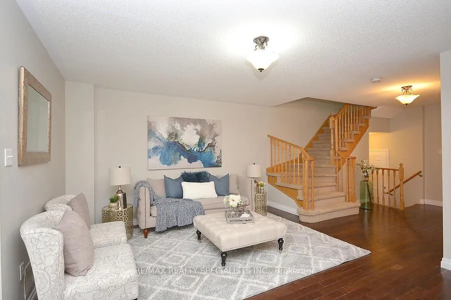Photo 8 of 30 Galtee Road, Brampton, Credit Valley — HOMEH