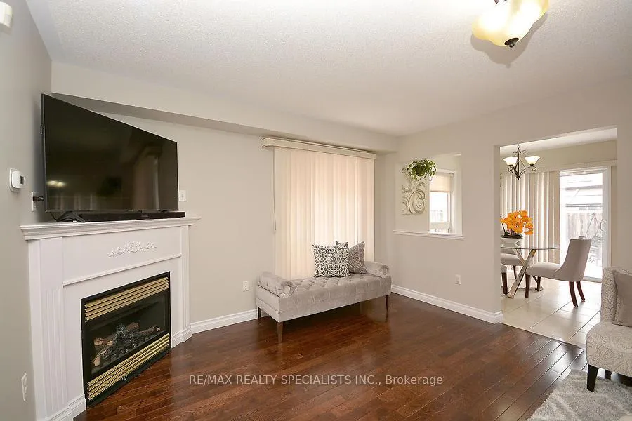 Photo 11 of 30 Galtee Road, Brampton, Credit Valley — HOMEH