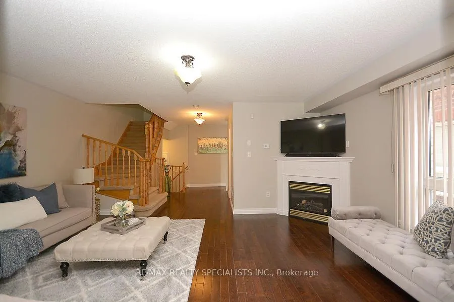 Photo 12 of 30 Galtee Road, Brampton, Credit Valley — HOMEH