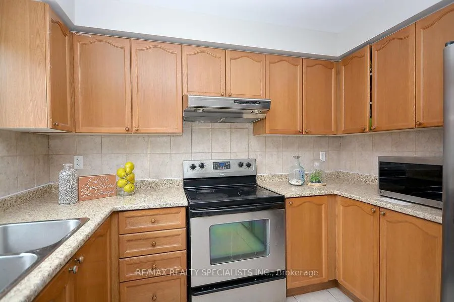Photo 15 of 30 Galtee Road, Brampton, Credit Valley — HOMEH