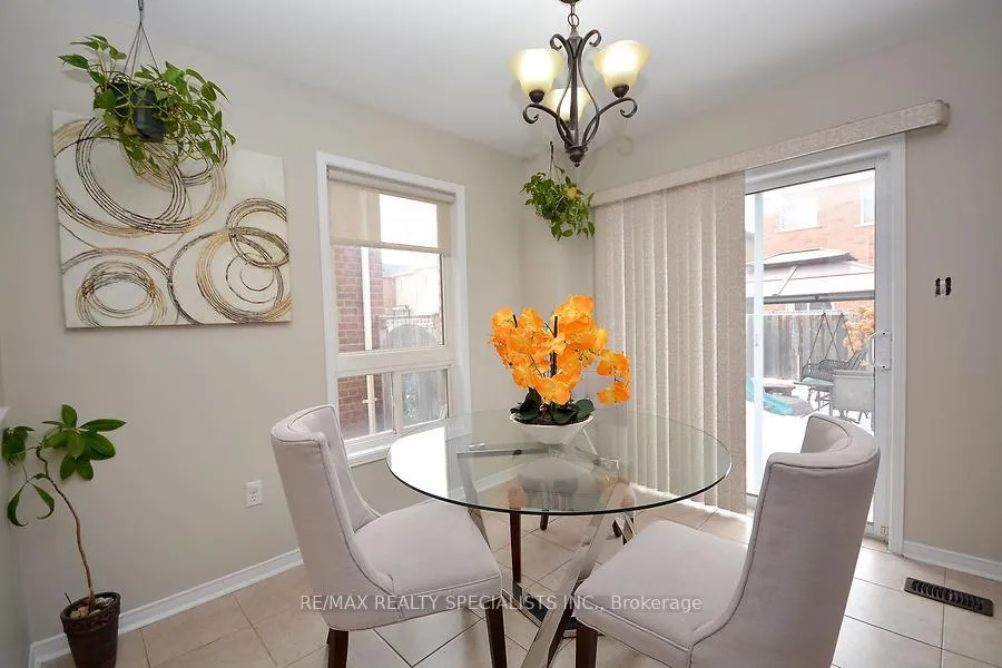 Photo 16 of 30 Galtee Road, Brampton, Credit Valley — HOMEH
