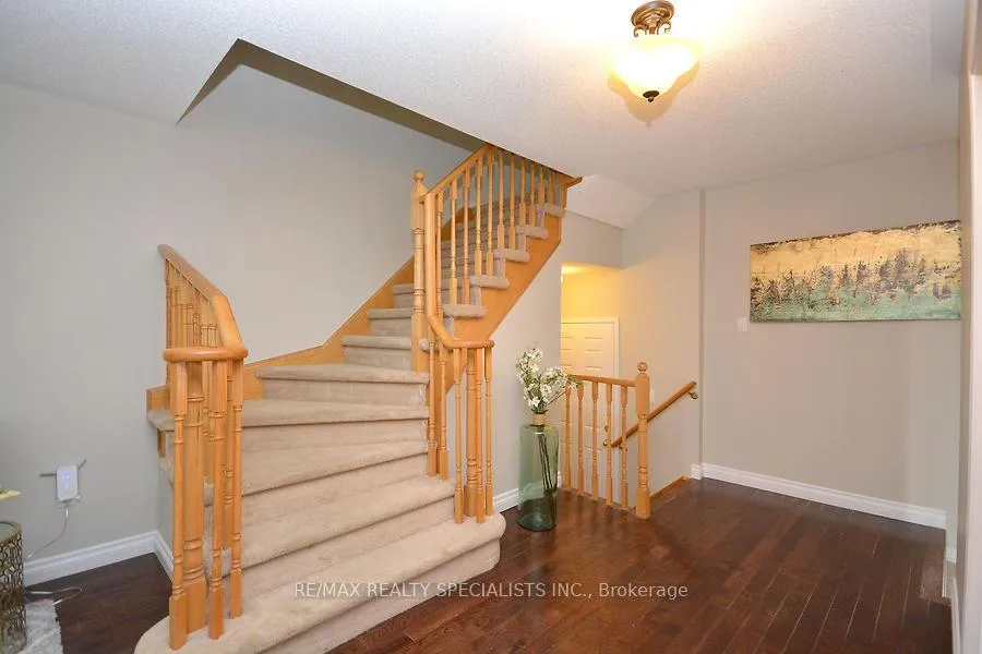 Photo 17 of 30 Galtee Road, Brampton, Credit Valley — HOMEH