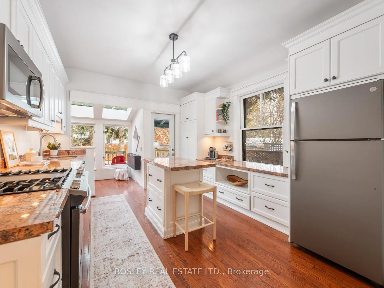 Photo 12 of 43 Bellefair Avenue, Toronto, The Beaches — HOMEH
