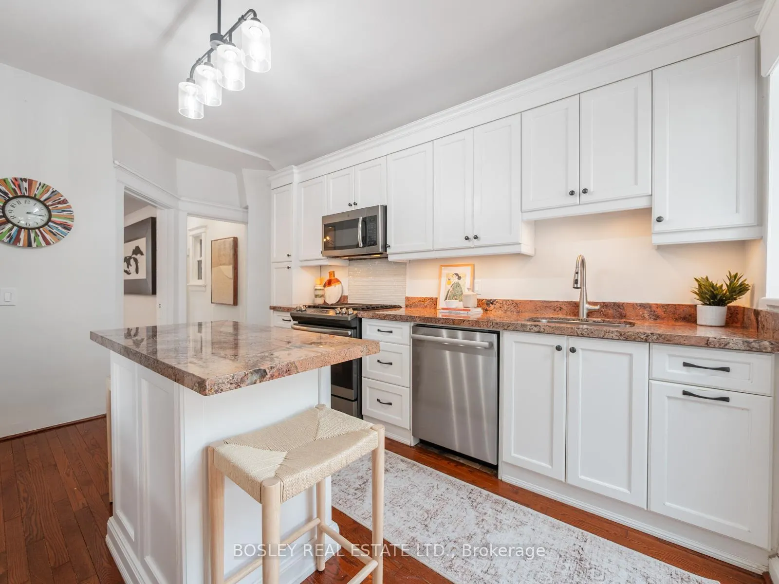 Photo 15 of 43 Bellefair Avenue, Toronto, The Beaches — HOMEH