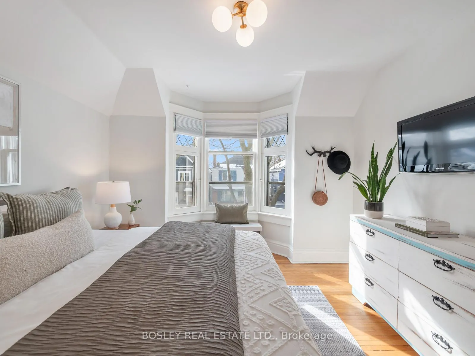 Photo 22 of 43 Bellefair Avenue, Toronto, The Beaches — HOMEH