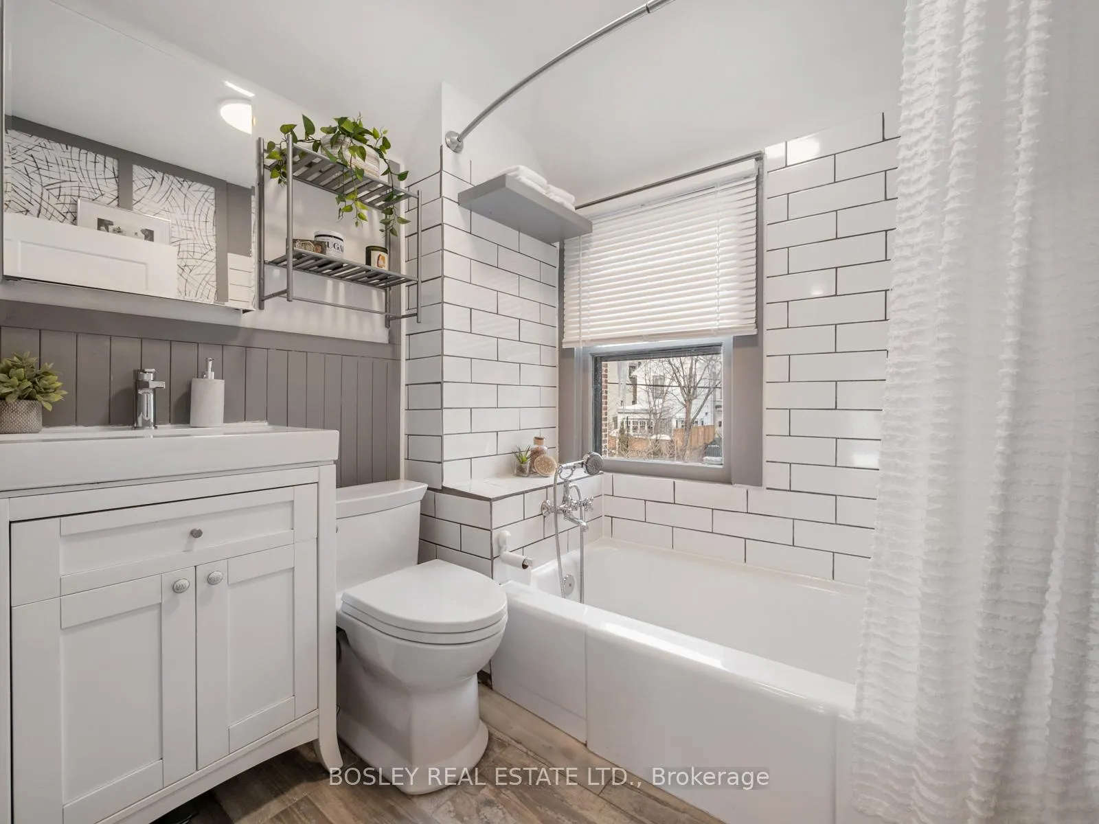 Photo 29 of 43 Bellefair Avenue, Toronto, The Beaches — HOMEH