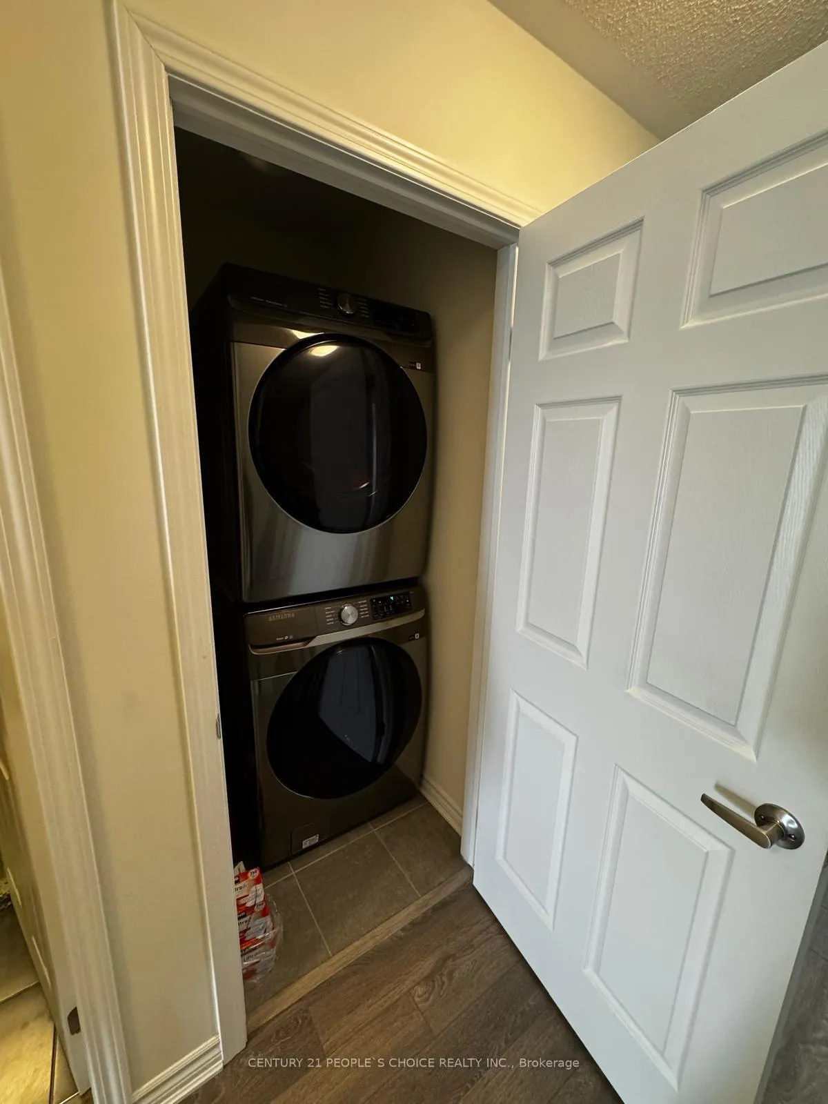 Photo 18 of 47 Summer Wind Lane N, Brampton, Northwest Brampton — HOMEH