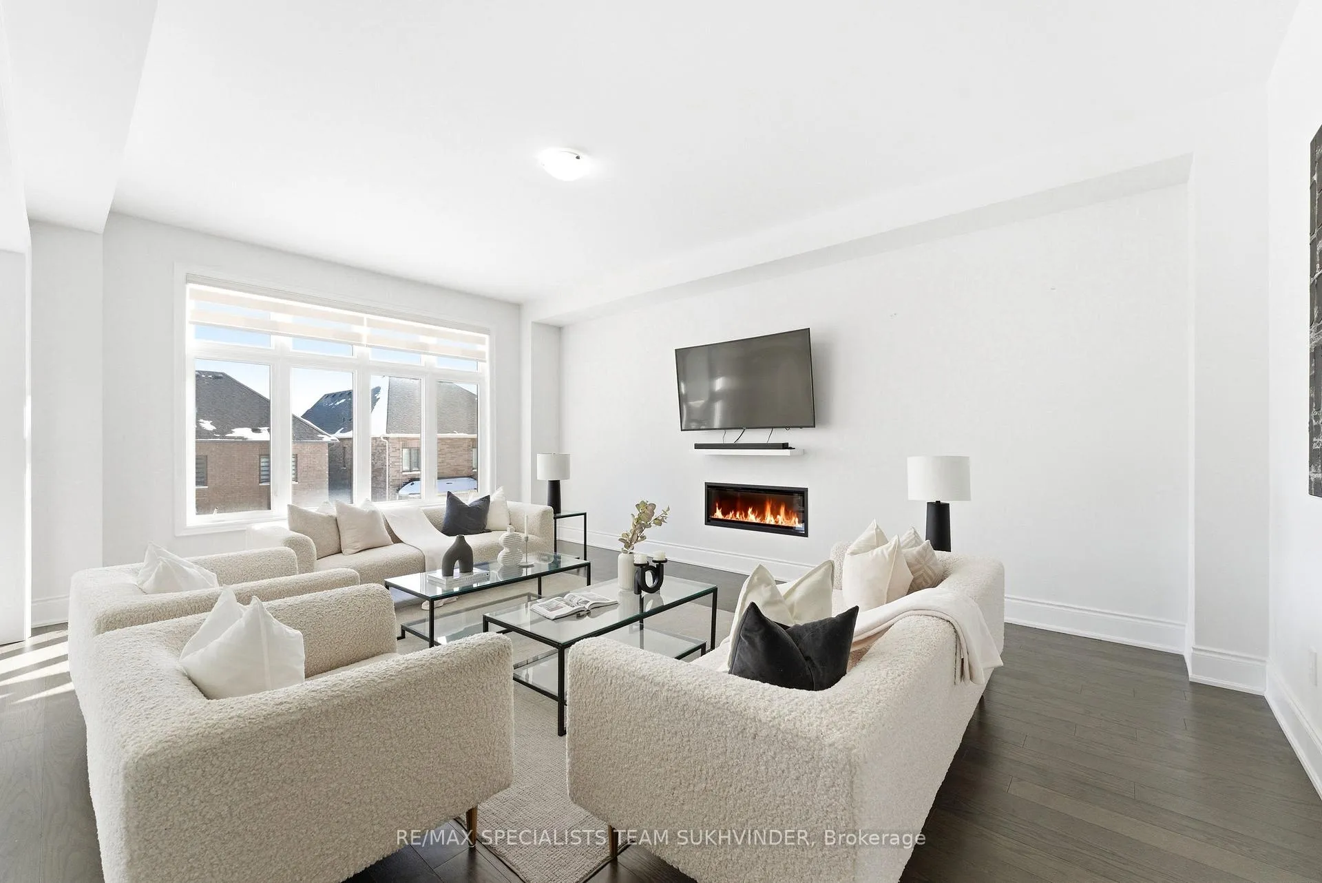 Photo 8 of 119 Raspberry Ridge Avenue, Caledon, Caledon East — HOMEH