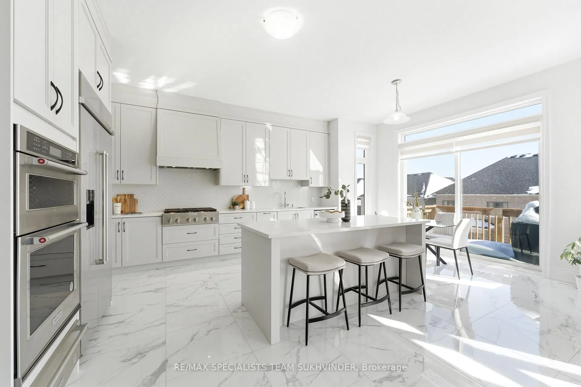 Photo 10 of 119 Raspberry Ridge Avenue, Caledon, Caledon East — HOMEH