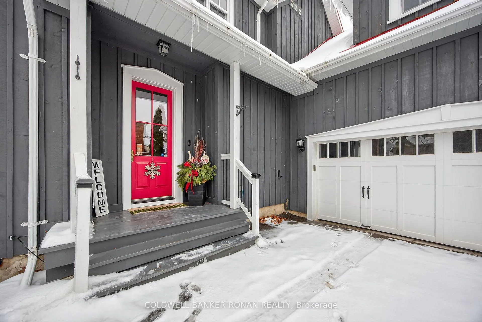 Photo 7 of 22 Centre Street N, New Tecumseth, Beeton — HOMEH