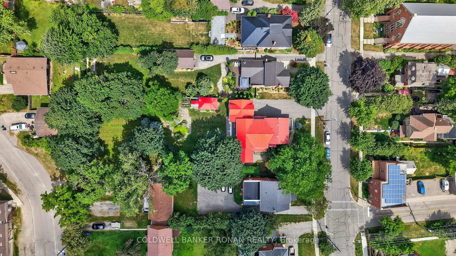 Photo 46 of 22 Centre Street N, New Tecumseth, Beeton — HOMEH