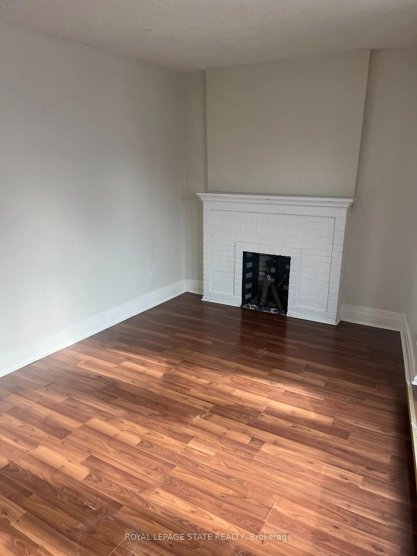 Photo 8 of Unit 2, 599 King Street E, Hamilton, Landsdale — HOMEH