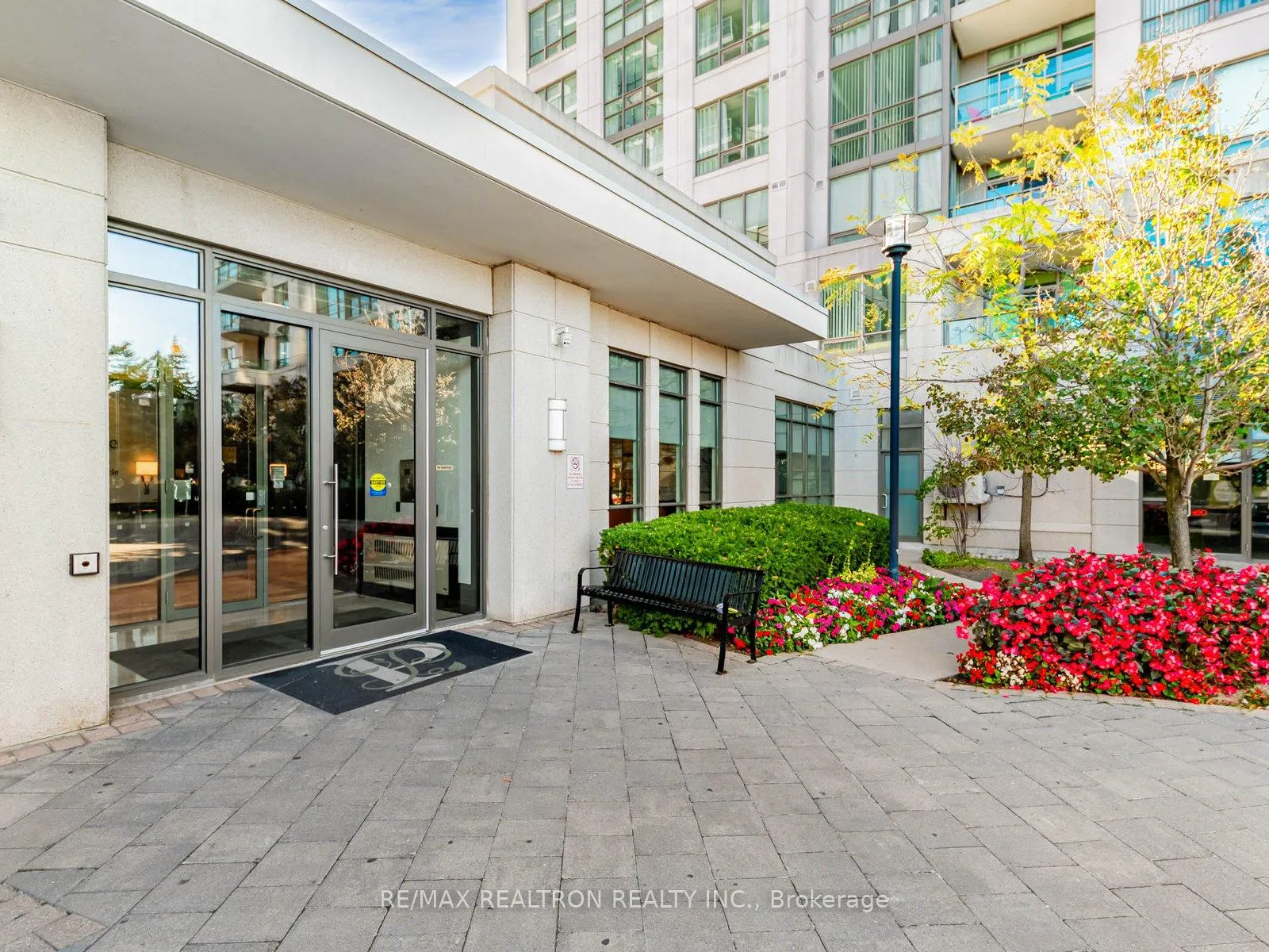 Photo 2 of Unit 608, 100 Promenade Circle, Vaughan, Brownridge — HOMEH