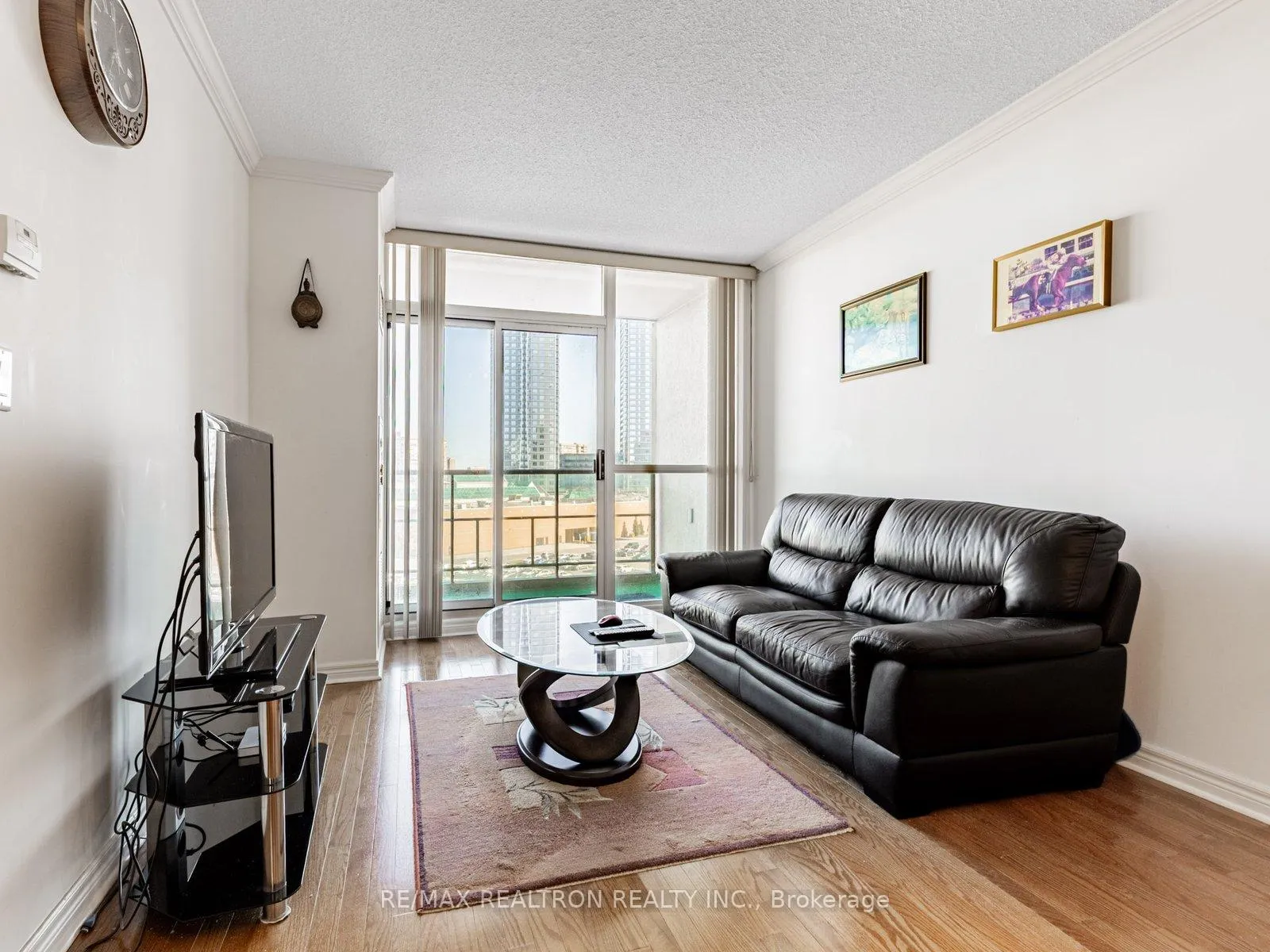 Photo 6 of Unit 608, 100 Promenade Circle, Vaughan, Brownridge — HOMEH