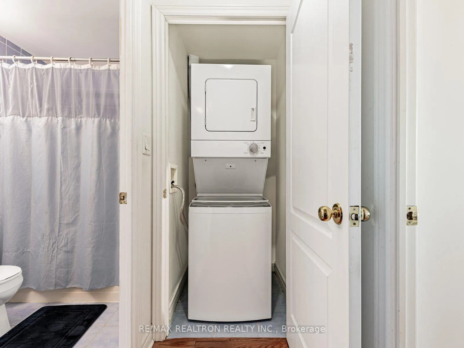 Photo 12 of Unit 608, 100 Promenade Circle, Vaughan, Brownridge — HOMEH
