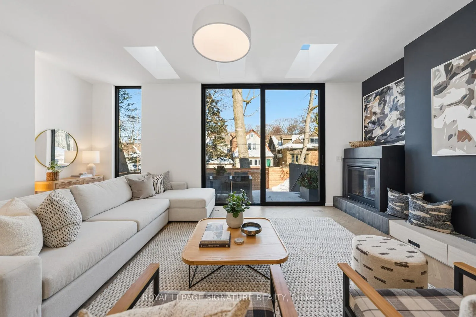Photo 1 of 22 Duart Park Road, Toronto, The Beaches — HOMEH