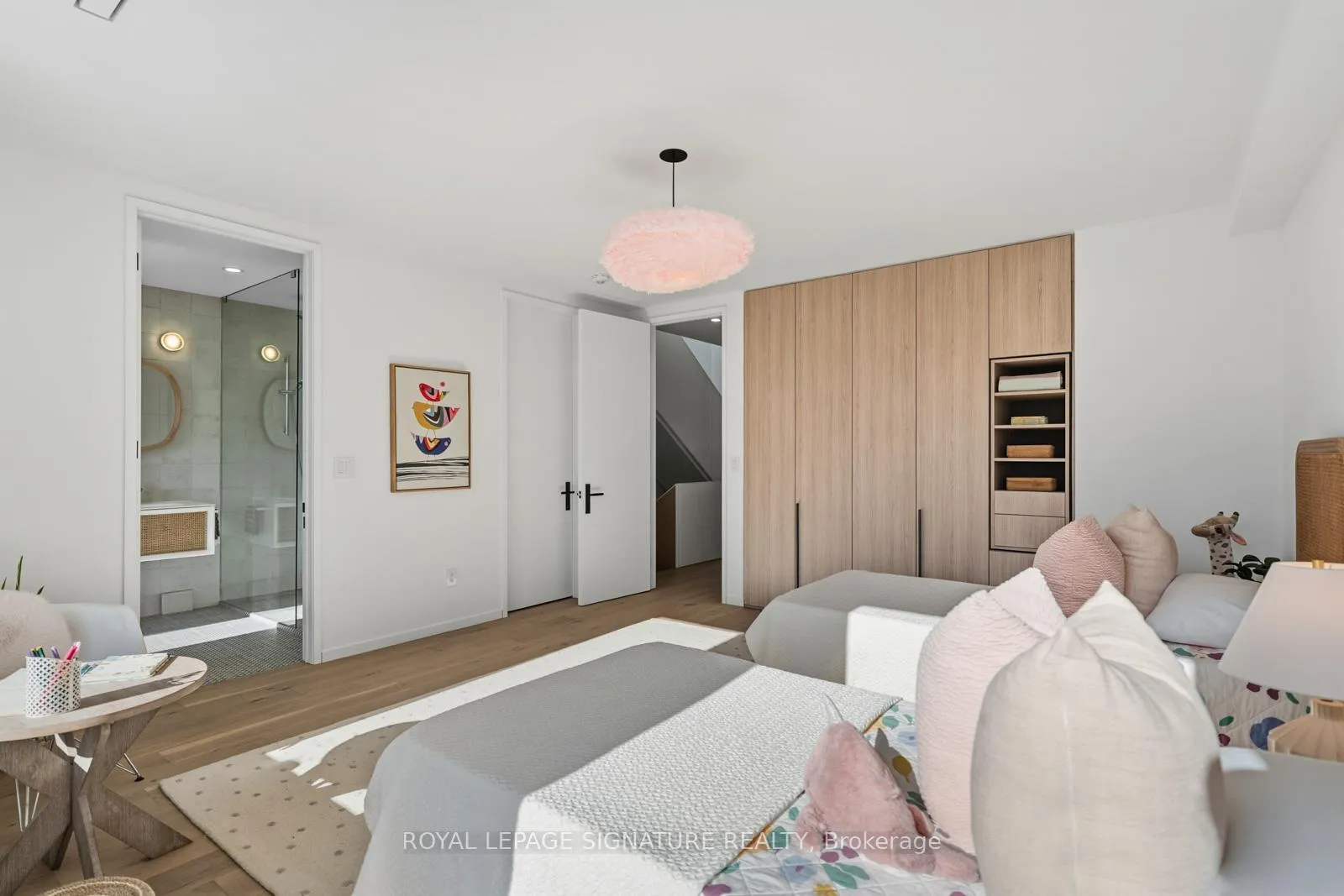 Photo 23 of 22 Duart Park Road, Toronto, The Beaches — HOMEH