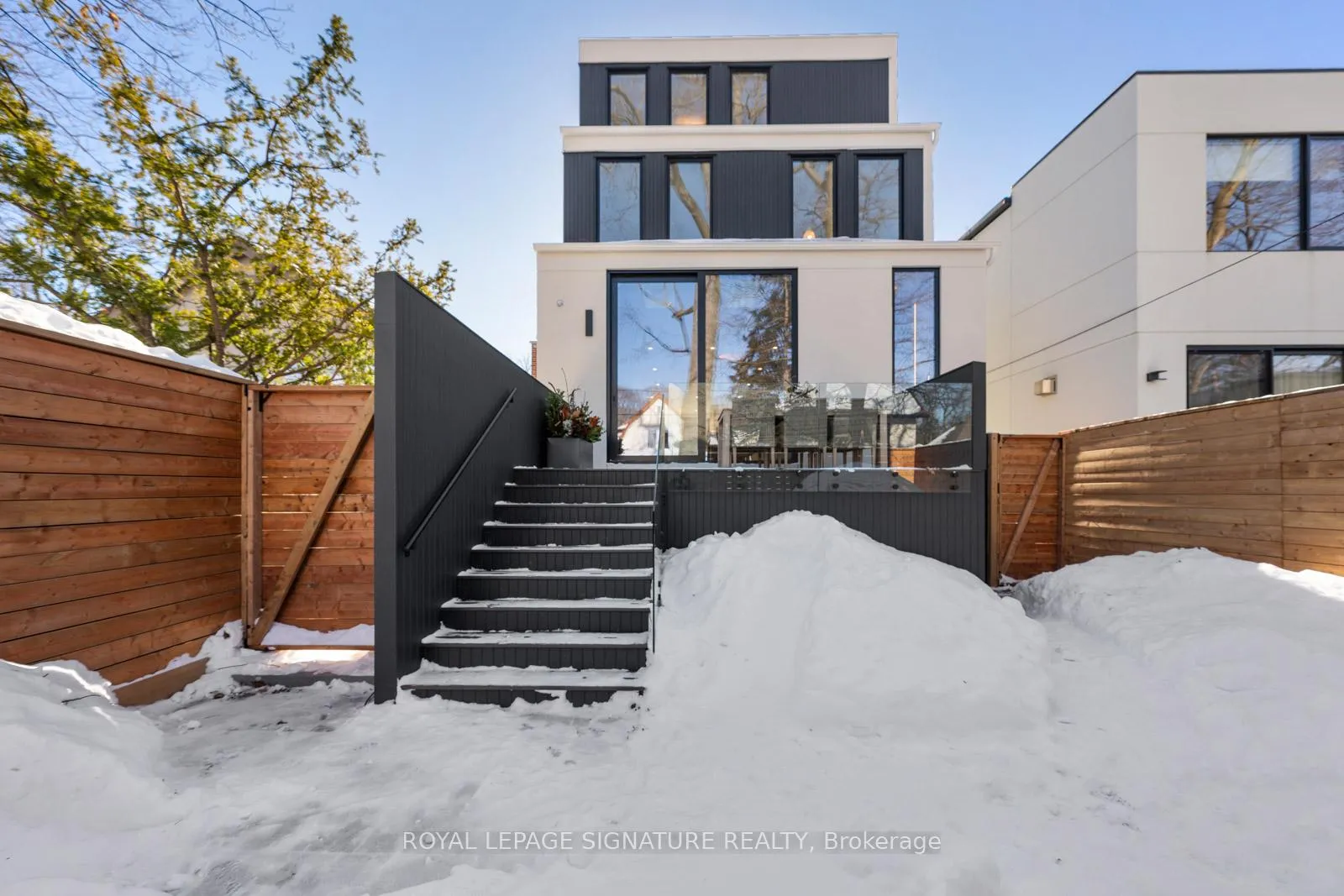Photo 44 of 22 Duart Park Road, Toronto, The Beaches — HOMEH