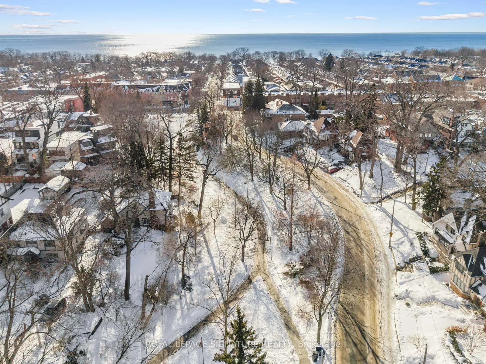 Photo 47 of 22 Duart Park Road, Toronto, The Beaches — HOMEH