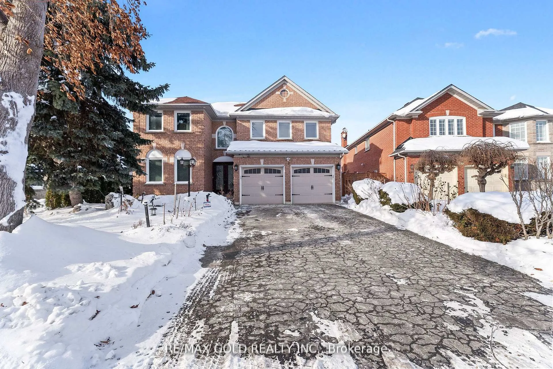 Photo 2 of 38 Mountainberry Road, Brampton, Sandringham-Wellington — HOMEH