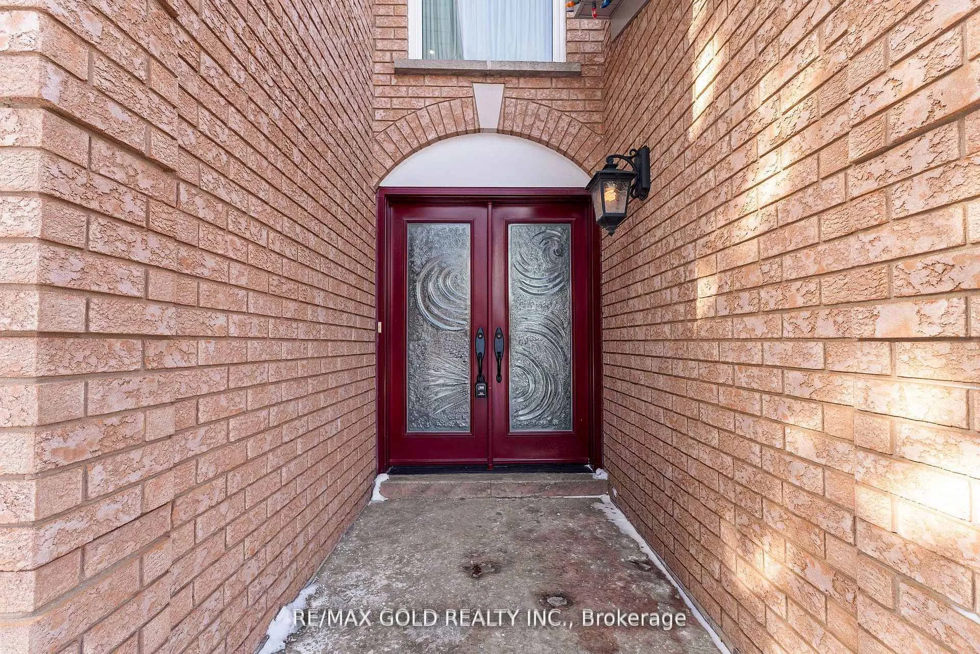 Photo 3 of 38 Mountainberry Road, Brampton, Sandringham-Wellington — HOMEH