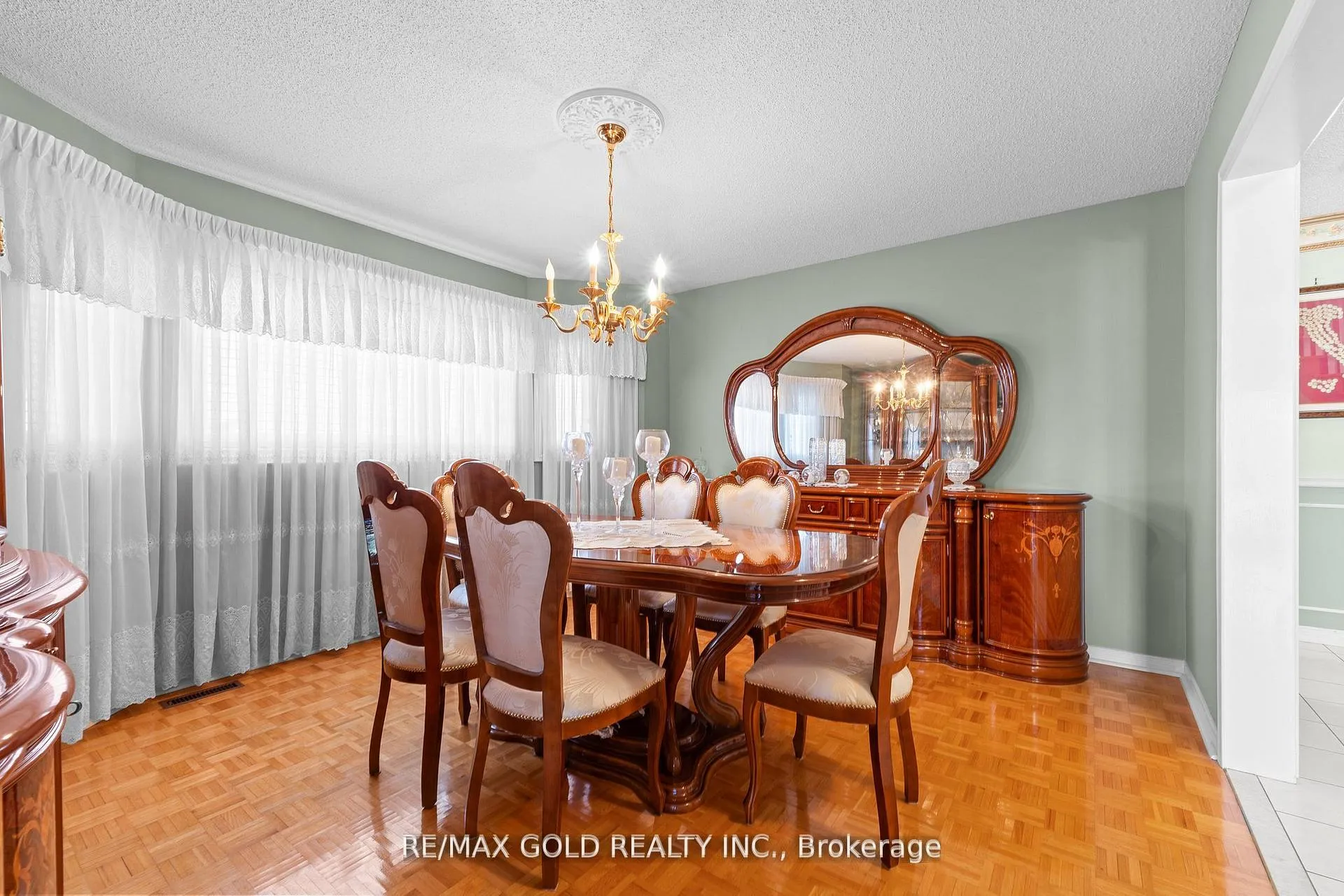 Photo 11 of 38 Mountainberry Road, Brampton, Sandringham-Wellington — HOMEH