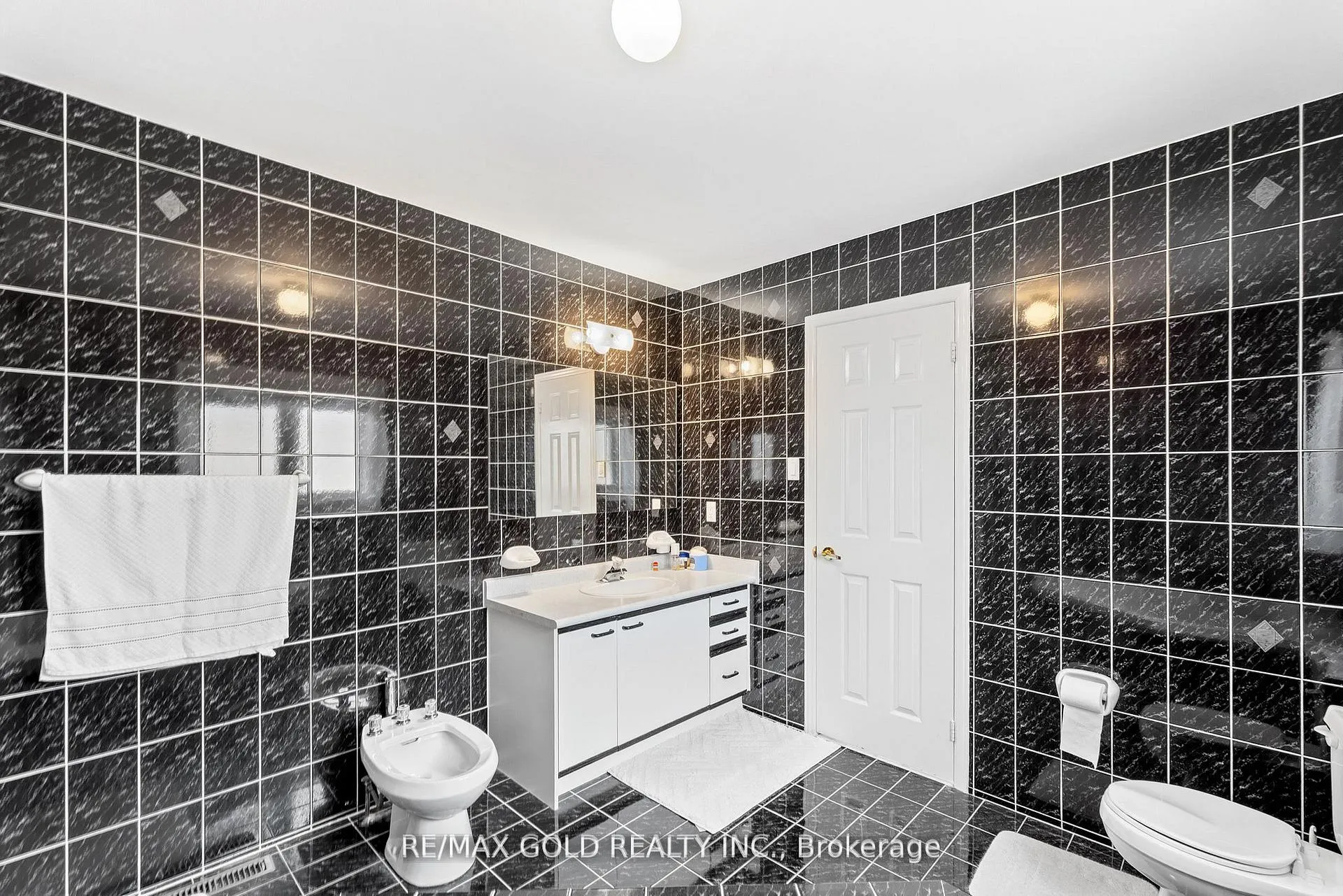 Photo 35 of 38 Mountainberry Road, Brampton, Sandringham-Wellington — HOMEH