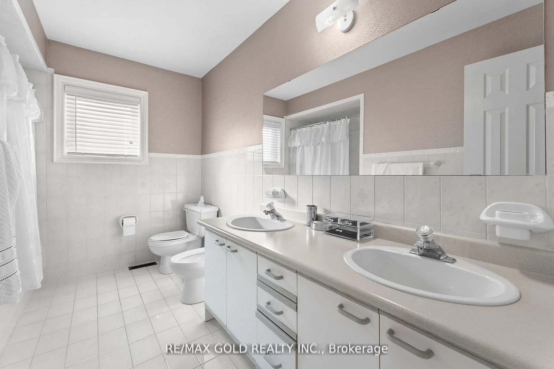 Photo 37 of 38 Mountainberry Road, Brampton, Sandringham-Wellington — HOMEH