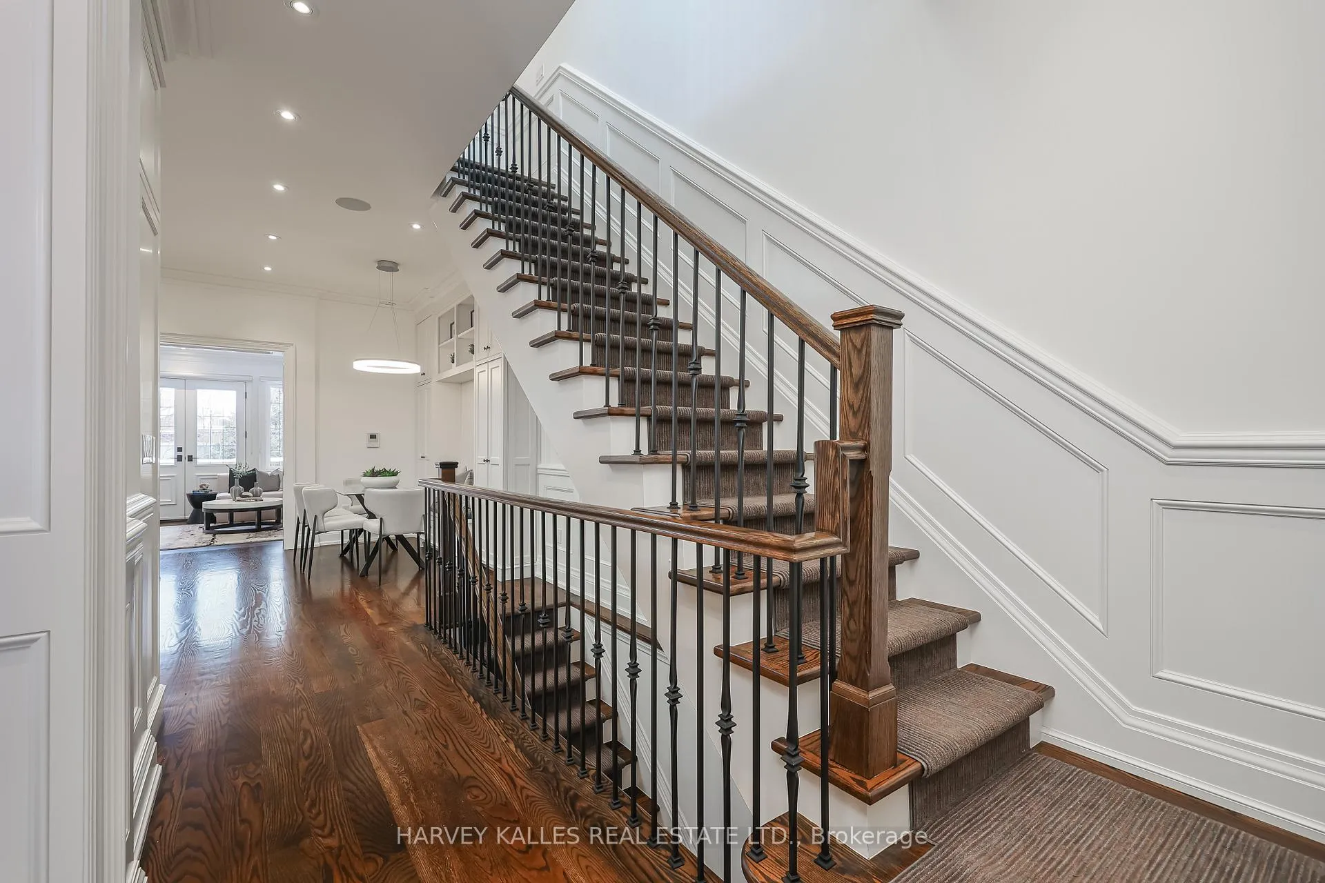 Photo 24 of 34 Latimer Avenue, Toronto, Forest Hill North — HOMEH