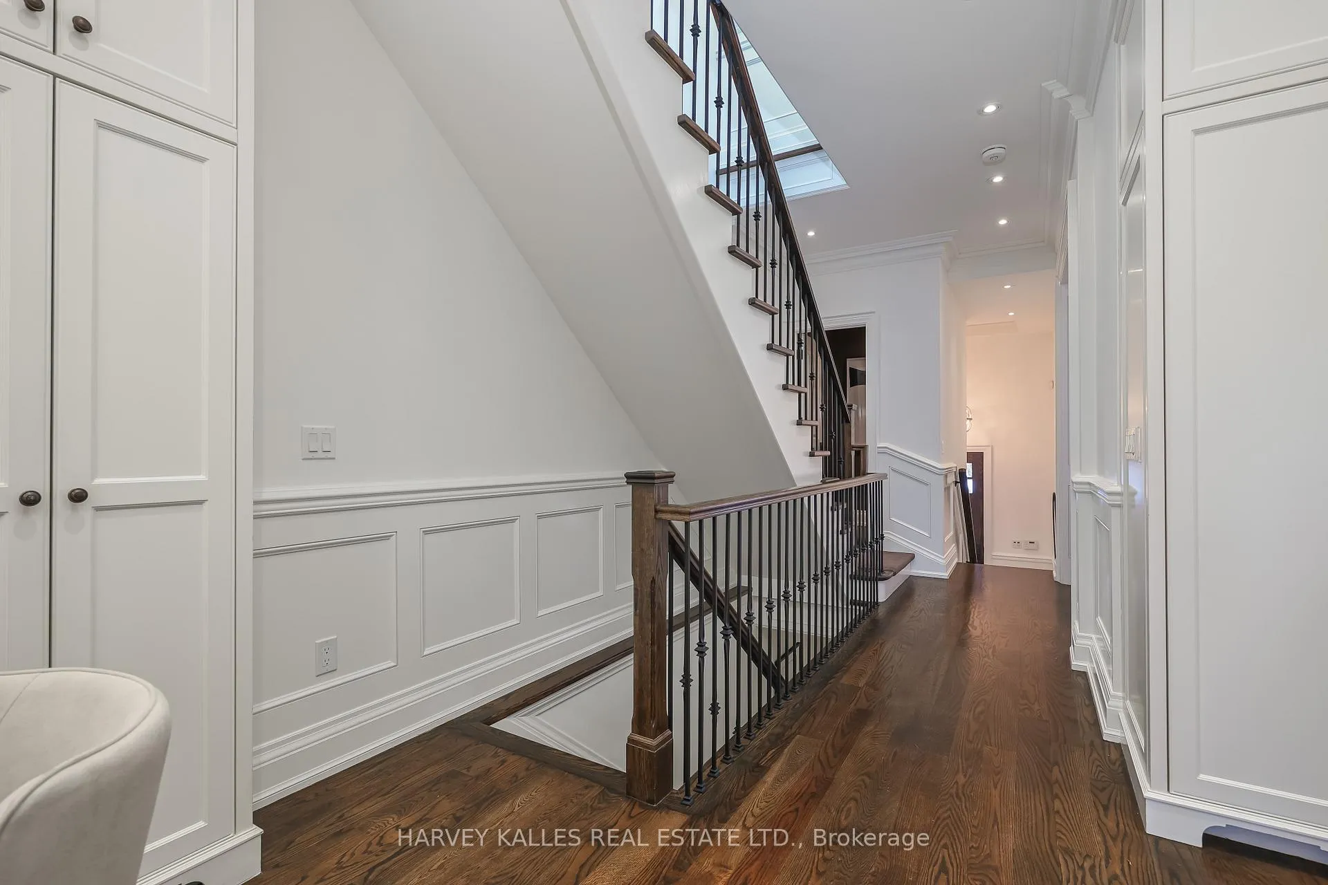 Photo 25 of 34 Latimer Avenue, Toronto, Forest Hill North — HOMEH