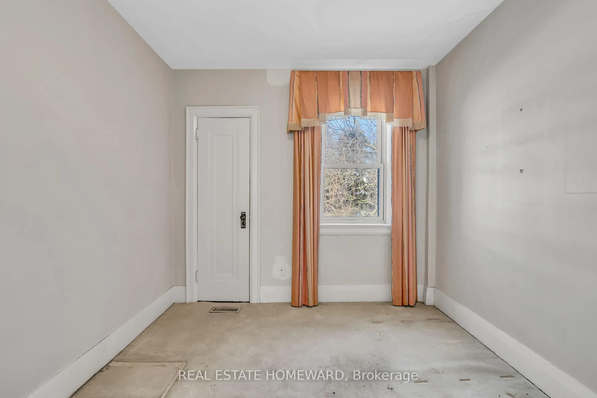 Photo 16 of 94 Fairlawn Avenue, Toronto, Lawrence Park North — HOMEH