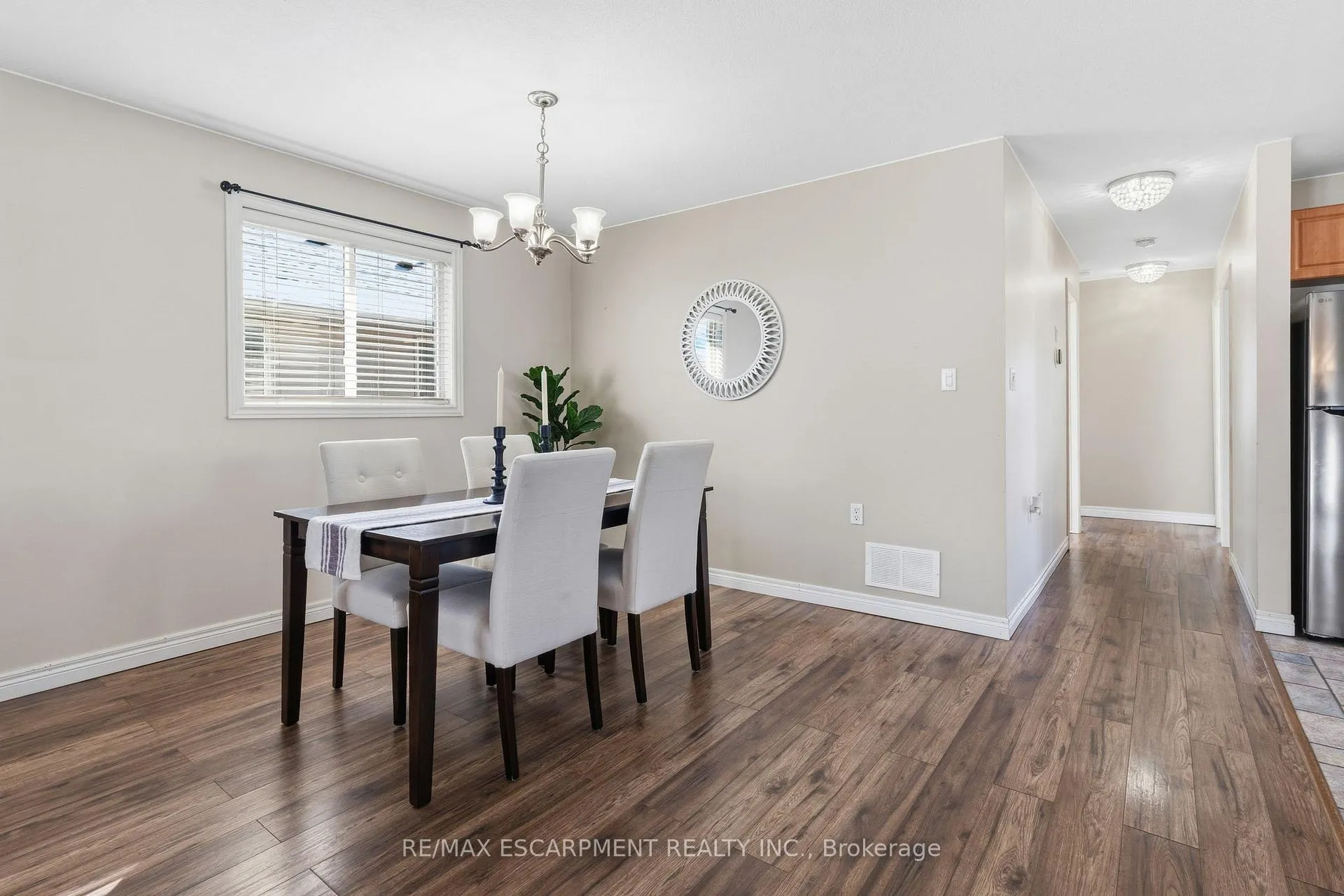 Photo 13 of 29 Longview Court, Hamilton, Mount Hope — HOMEH