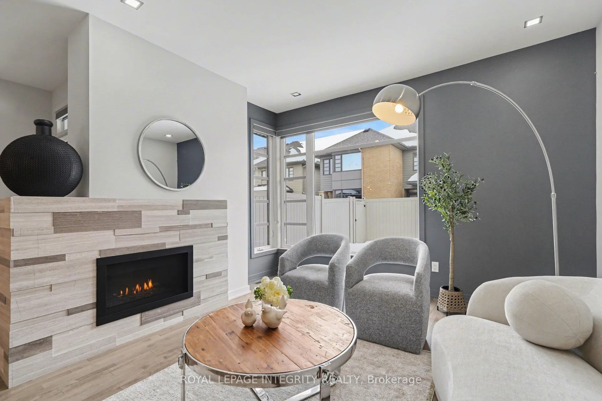 Photo 7 of 725 Guardian Grove, Ottawa, Riverside South/Gloucester Glen — HOMEH