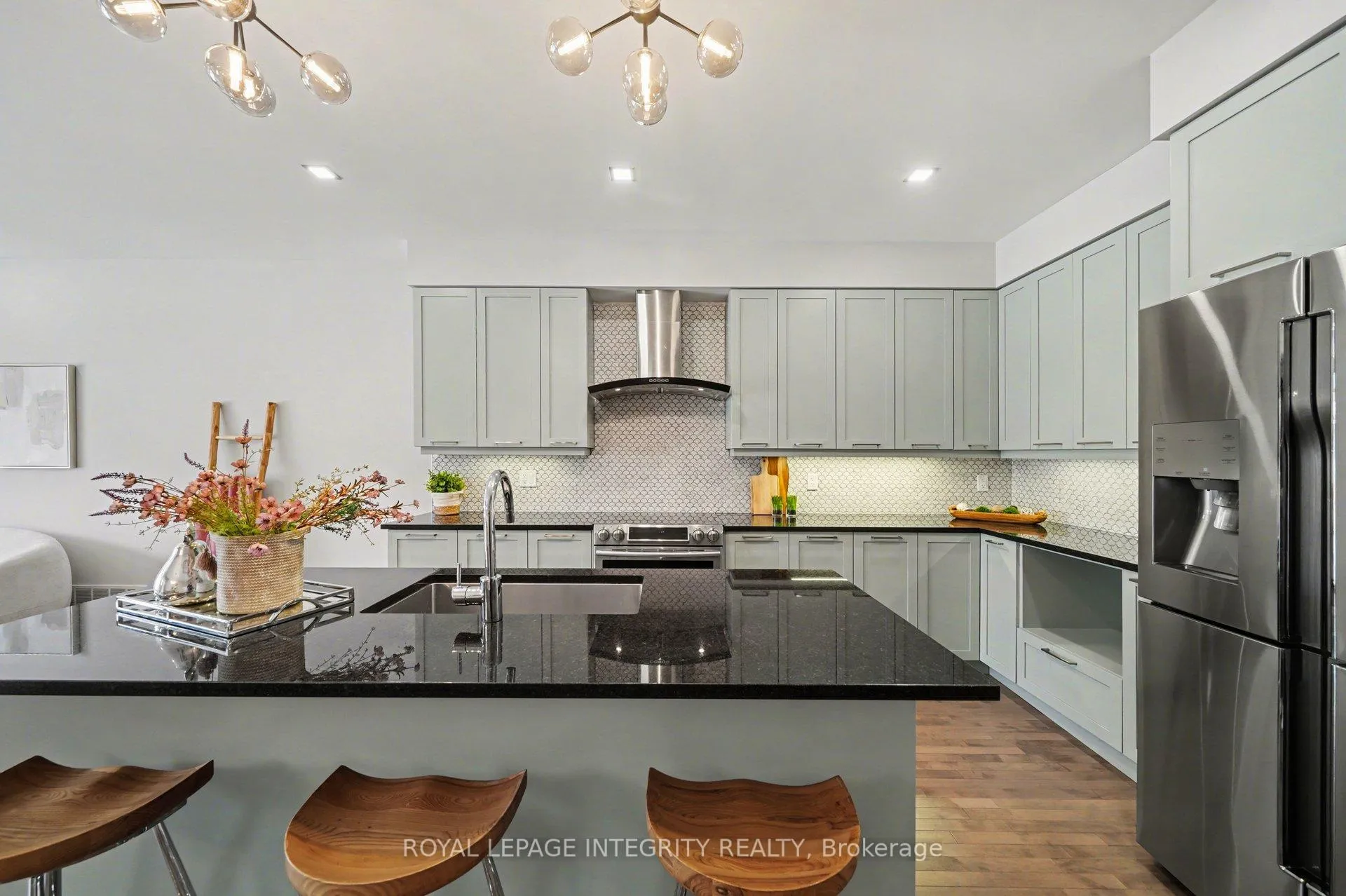 Photo 10 of 725 Guardian Grove, Ottawa, Riverside South/Gloucester Glen — HOMEH