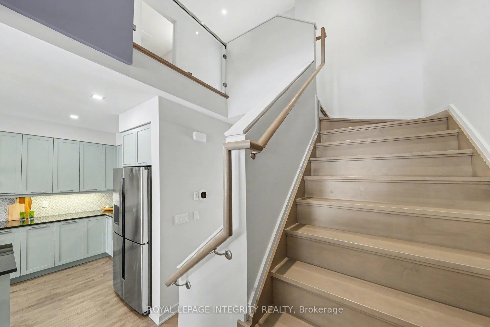 Photo 14 of 725 Guardian Grove, Ottawa, Riverside South/Gloucester Glen — HOMEH