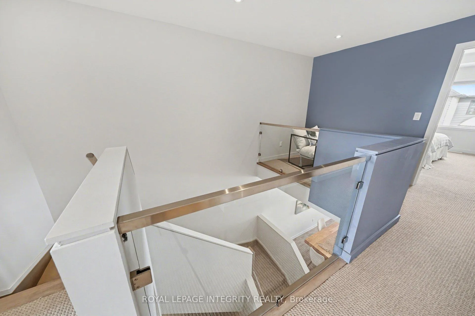 Photo 15 of 725 Guardian Grove, Ottawa, Riverside South/Gloucester Glen — HOMEH