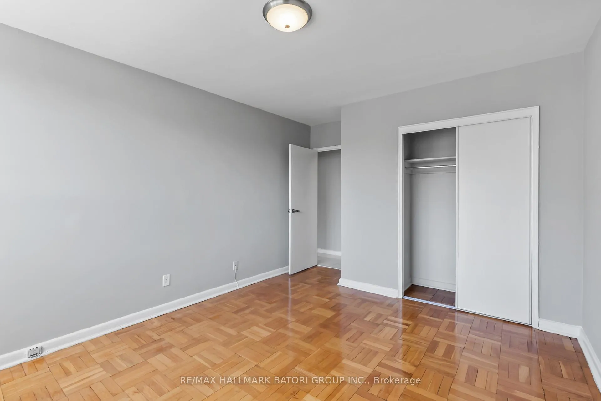 Photo 7 of Unit 403, 159 Russell Hill Road, Toronto, Casa Loma — HOMEH