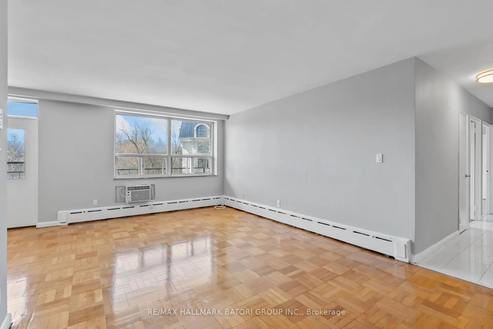 Photo 15 of Unit 403, 159 Russell Hill Road, Toronto, Casa Loma — HOMEH