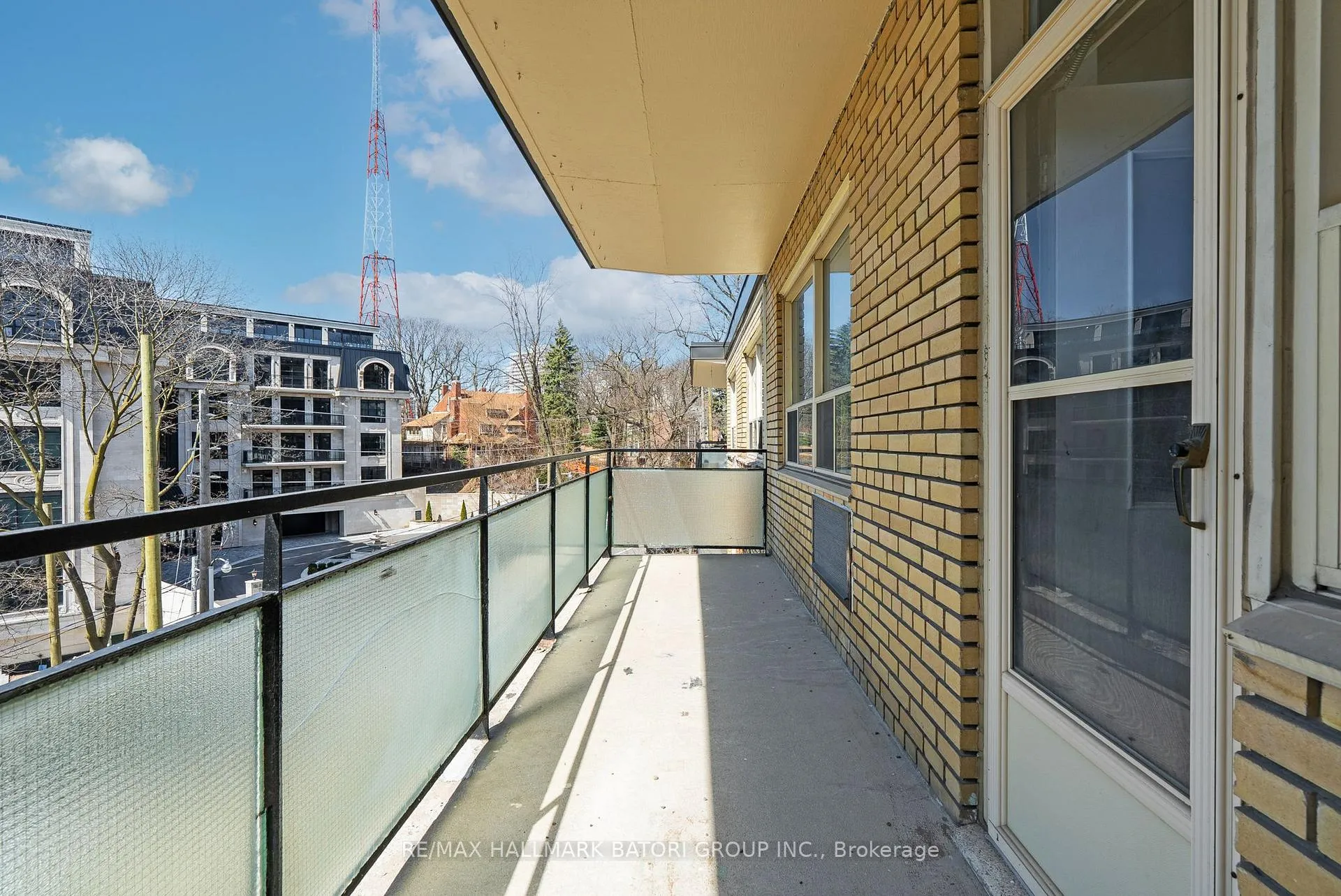 Photo 21 of Unit 403, 159 Russell Hill Road, Toronto, Casa Loma — HOMEH
