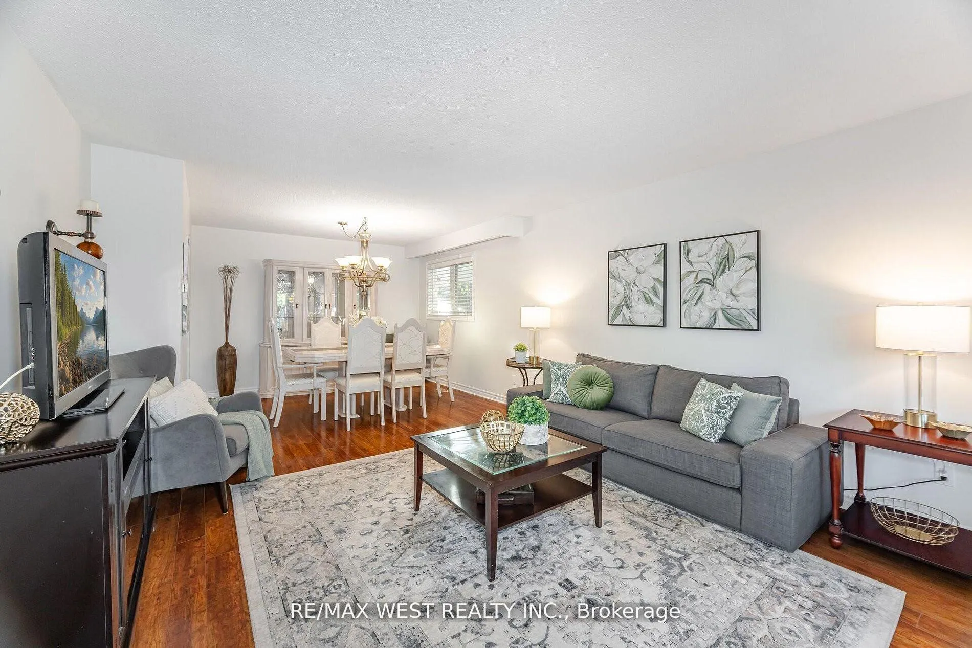 Photo 8 of 17 Malcolm Crescent, Brampton, Central Park — HOMEH