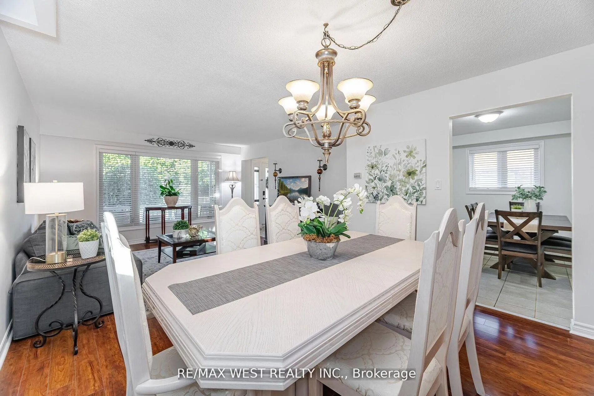 Photo 9 of 17 Malcolm Crescent, Brampton, Central Park — HOMEH
