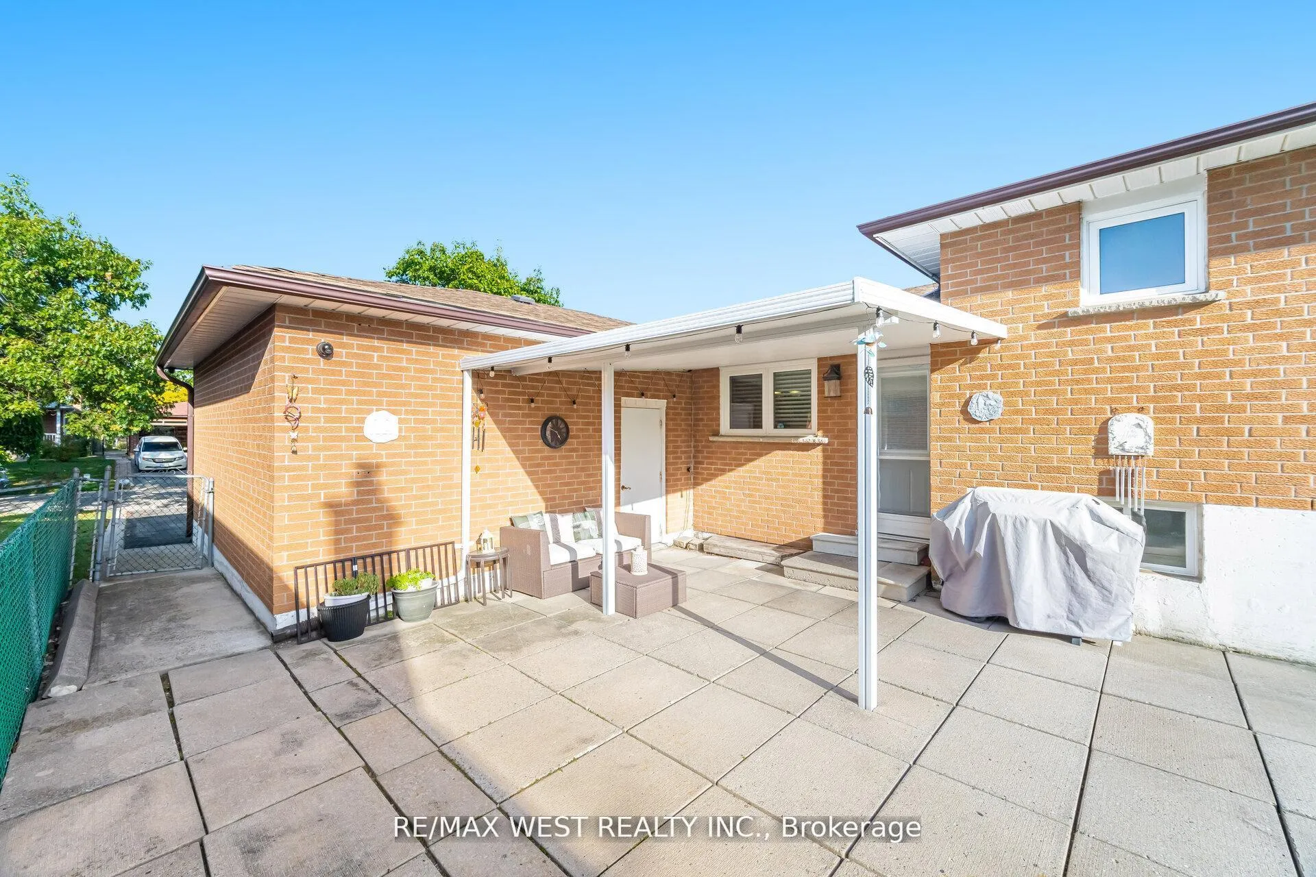 Photo 28 of 17 Malcolm Crescent, Brampton, Central Park — HOMEH
