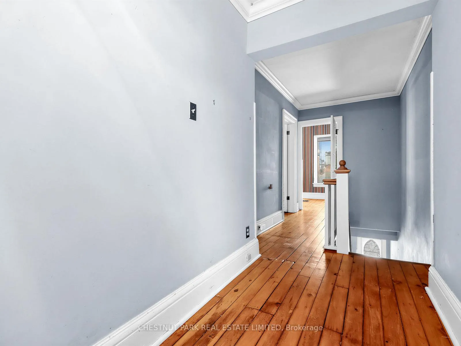 Photo 13 of 38 Walmsley Boulevard, Toronto, Yonge-St. Clair — HOMEH