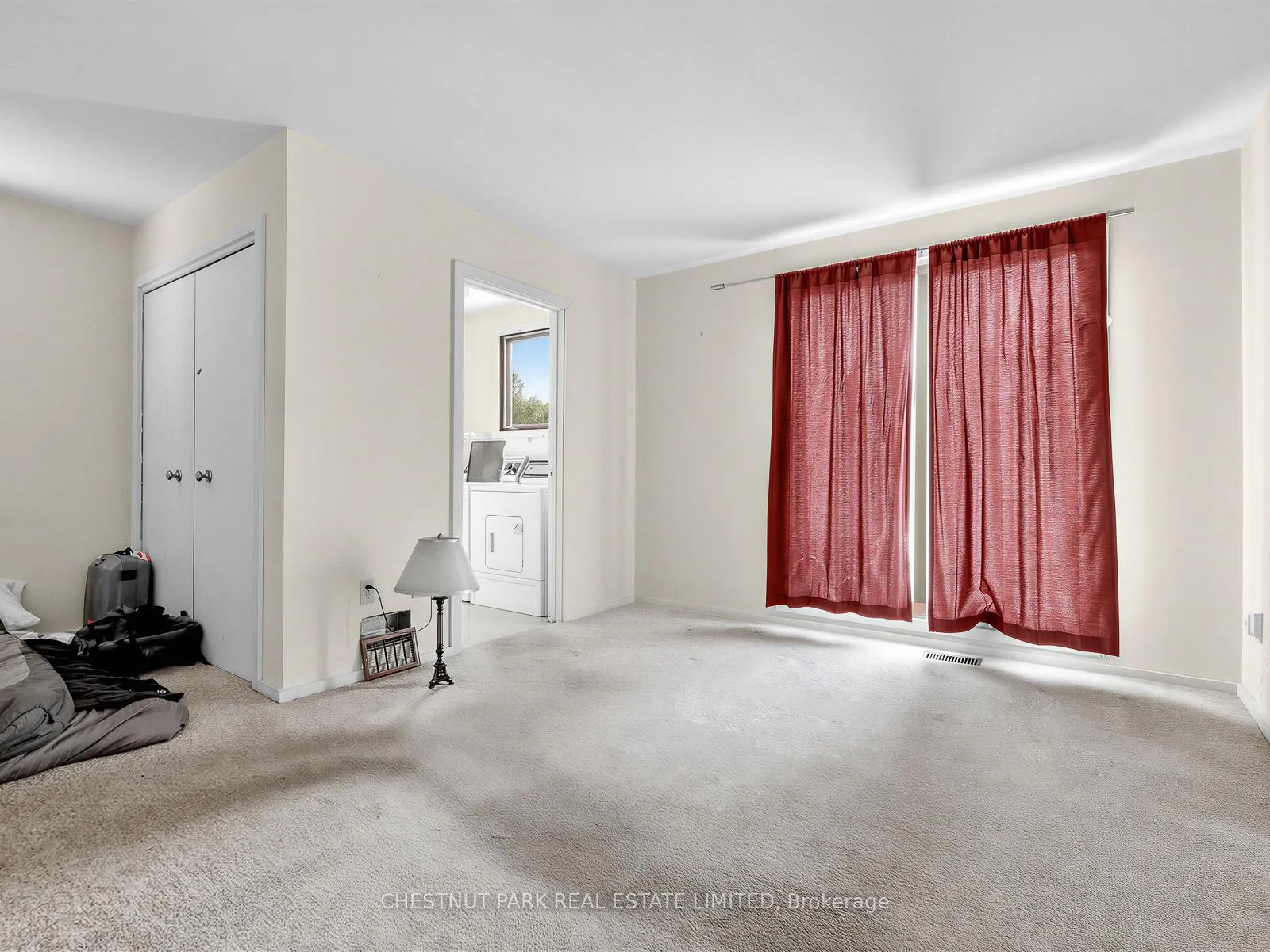 Photo 16 of 38 Walmsley Boulevard, Toronto, Yonge-St. Clair — HOMEH
