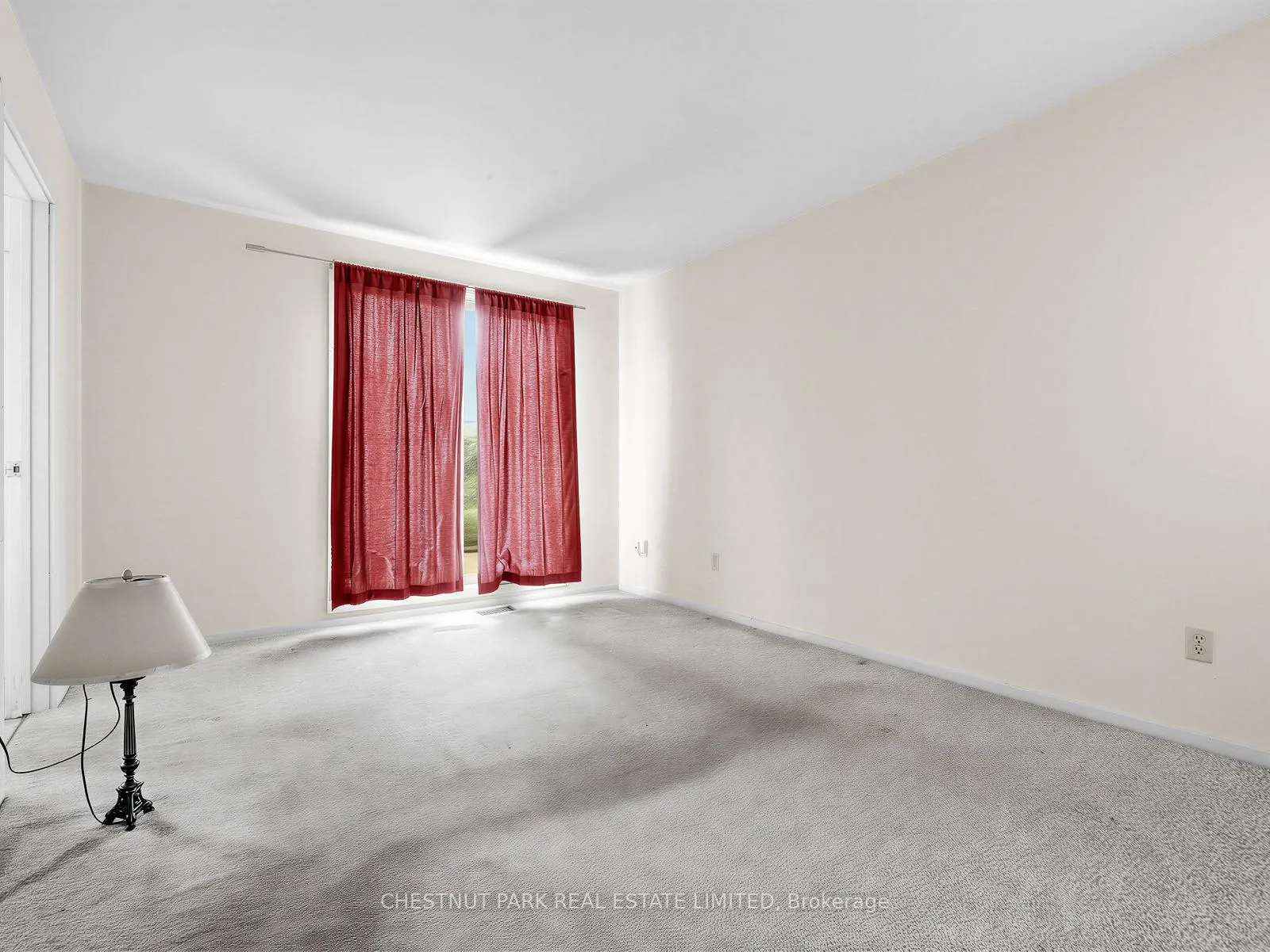 Photo 18 of 38 Walmsley Boulevard, Toronto, Yonge-St. Clair — HOMEH